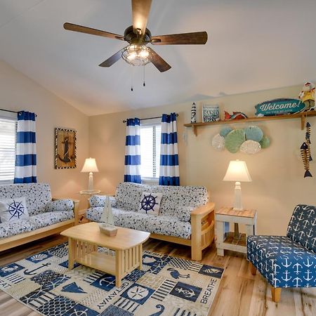 Ocean Isle Apartment With Balcony, 1 Mi To Beach! Ocean Isle Beach Exterior photo