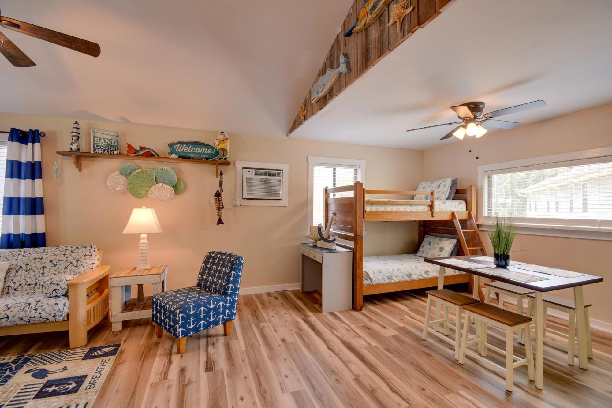 Ocean Isle Apartment With Balcony, 1 Mi To Beach! Ocean Isle Beach Exterior photo